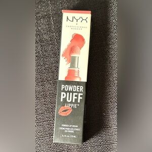 NYX powder puff hippie cream “pop quiz”